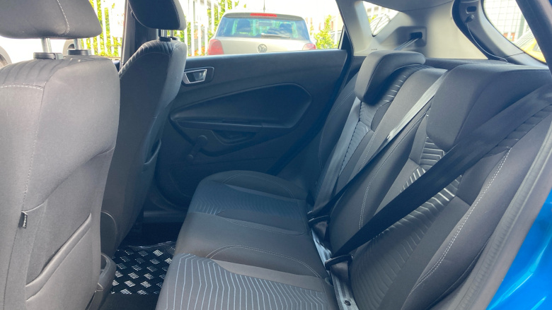 Ford Fiesta 1.25 82 Zetec 5dr Petrol Hatchback